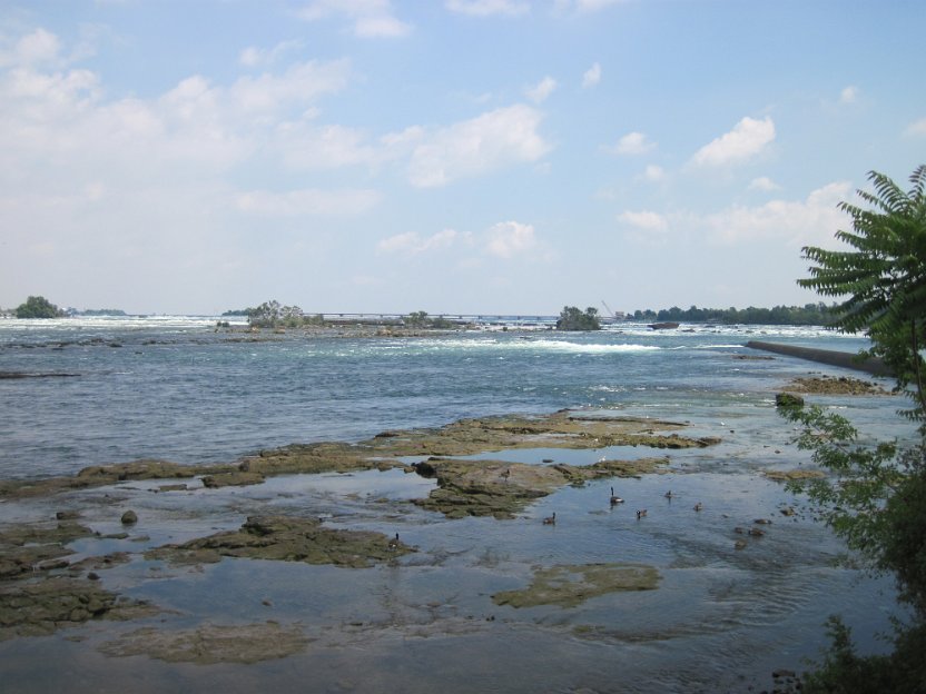 148-Niagara River leading to Horseshow Falls.jpg